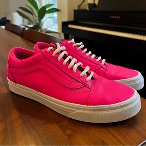 Vans Hot Pink Old Skool Low Top Leather Sneakers W8